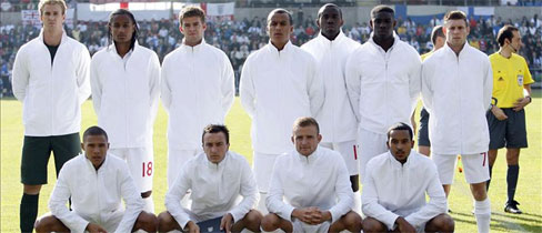 The team line up
